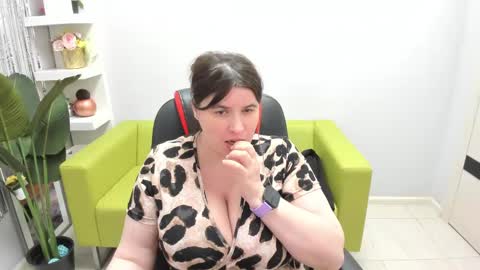 Isabela online show from February 16, 8:32 am