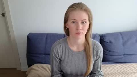 isabelallen online show from March 12, 9:44 am