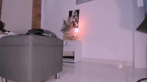 Snapshot of isabella525 chatting on October 17, 7:07 pm Isabella online show from October 17, 7:07 pm