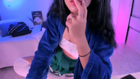 Snapshot of isabella525 chatting on March 10, 8:56 pm Isabella online show from March 10, 8:56 pm