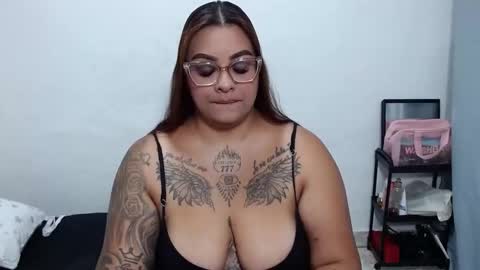  estefania online show from February 19, 1:43 pm