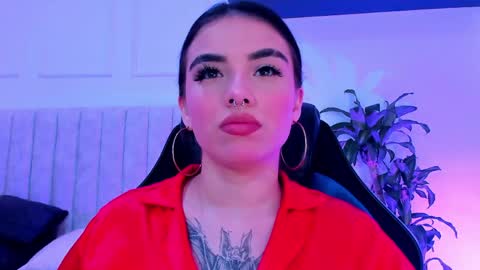 ISABELLA online show from June 9, 7:02 pm