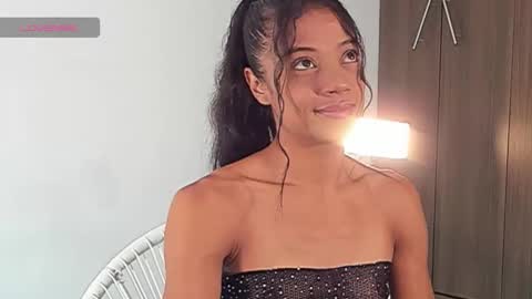 Isabella online show from February 1, 7:00 pm