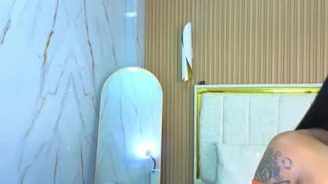 Online 2200 to 600 online show from December 2, 3:05 am