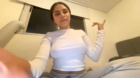 Isabella.. back again  online show from April 17, 1:30 am