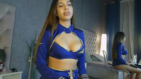 IsabellRay online show from February 18, 7:08 am