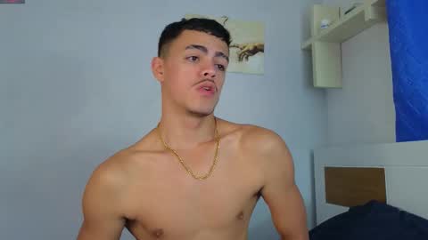 isais hunt online show from February 17, 4:22 am