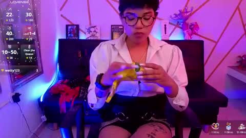 isabela online show from December 17, 4:41 am