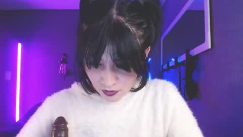 Snapshot of isis_diosa chatting on March 12, 9:24 pm Ana Maria online show from March 12, 9:24 pm