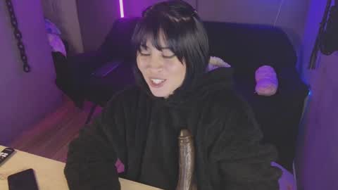 Snapshot of isis_diosa chatting on February 7, 7:07 am Ana Maria online show from February 7, 7:07 am