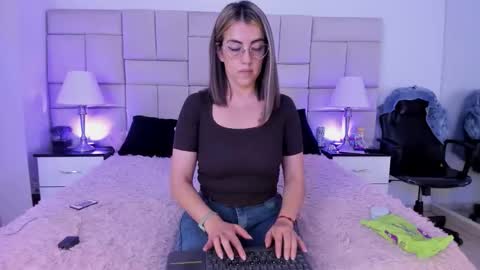 Pauli online show from February 2, 10:39 pm