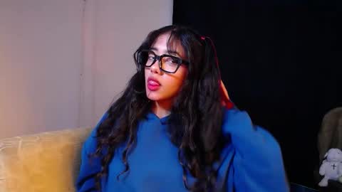 isis_valen online show from October 24, 11:44 am