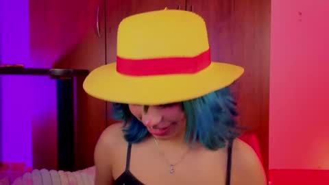 Isisjones18 online show from April 17, 8:17 am