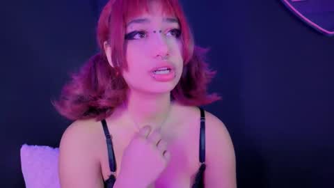 Isisjones18 online show from September 15, 4:25 am