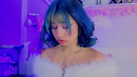 Isisjones18 online show from February 2, 10:33 am