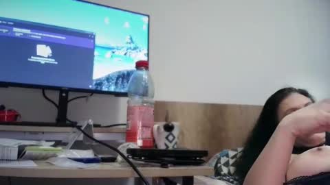 iskrenv online show from April 15, 9:26 pm