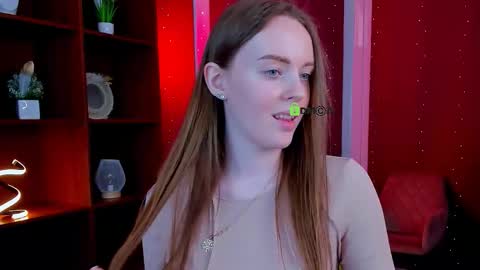 isla_dior online show from March 3, 3:08 pm