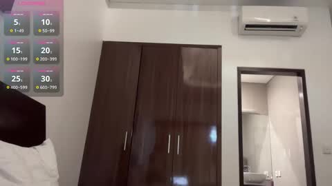 island_muse online show from March 4, 9:06 am