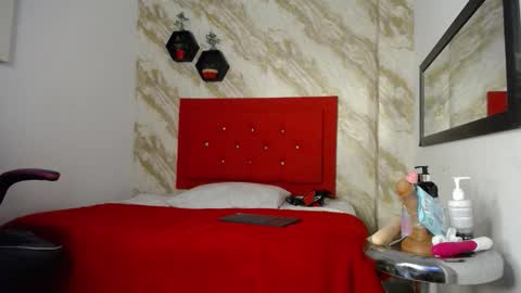 issa online show from October 3, 1:19 pm