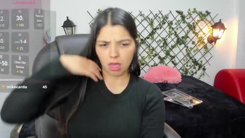 Issa  online show from October 23, 5:58 pm