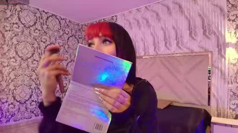 Issa online show from February 26, 3:32 am