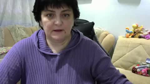 IsXLoves online show from February 17, 5:23 pm