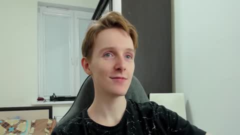 Ethan online show from January 7, 6:24 pm