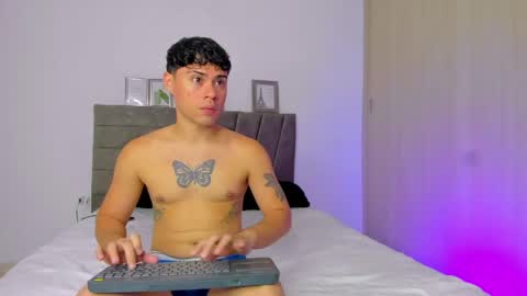 Ithan and Friends online show from April 24, 1:07 am