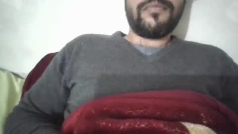 Snapshot of its_me_2323 chatting on January 22, 5:05 am its_me_2323 online show from January 22, 5:05 am
