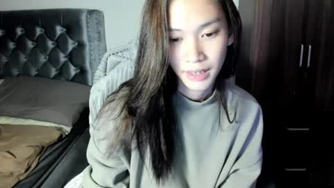 Cora online show from February 6, 8:02 pm