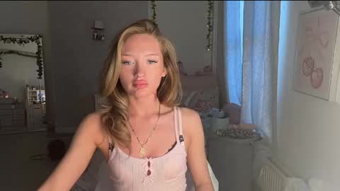 Bella Peach online show from May 1, 11:26 am