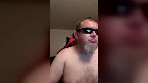 ITS DADDY BITCH online show from July 26, 12:41 am