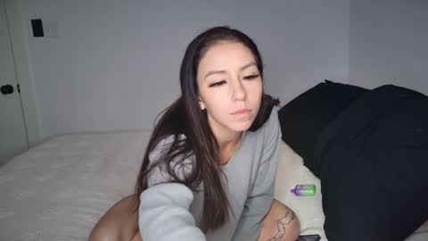 itscaylawatsun online show from December 5, 10:39 pm