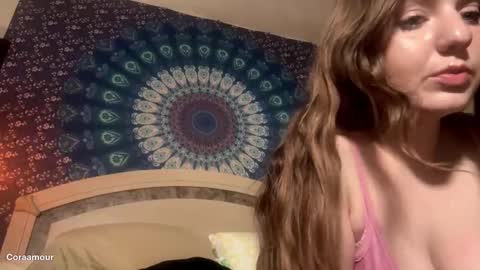 itscoraamour online show from February 22, 3:43 am