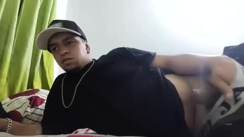 Snapshot of ivanfpc93 chatting on October 20, 5:01 am ivanfpc93 online show from October 20, 5:01 am