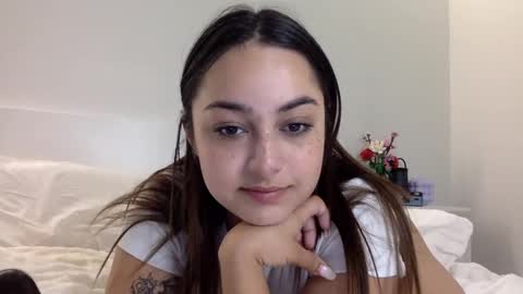 Snapshot of ivoryreed chatting on December 30, 10:43 am ivoryreed online show from December 30, 10:43 am