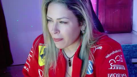 Diana Rojas  online show from November 20, 2:21 am