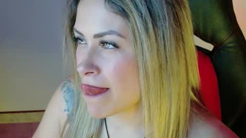 Diana Rojas  online show from October 29, 9:04 pm