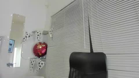 ivymilleer online show from July 8, 12:41 pm