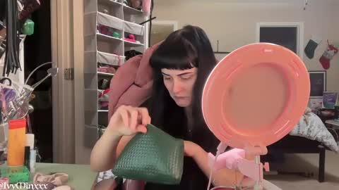 Ivy Minxxx online show from January 6, 12:16 am