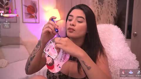 Annie online show from October 30, 3:18 am