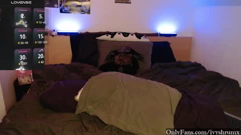 Ivy ShrumX online show from December 24, 8:16 pm