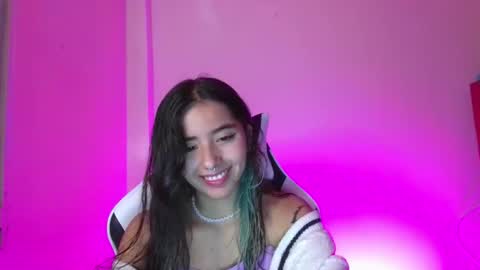 Ivy  online show from February 12, 11:30 pm