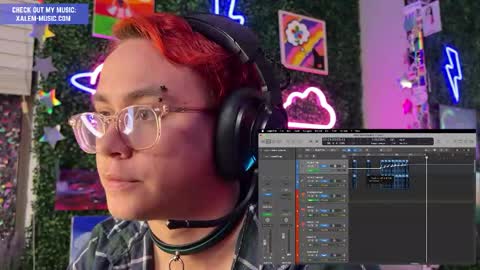 Muse hethey online show from December 1, 11:40 pm