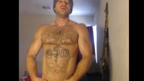 izak144 online show from May 13, 7:12 pm