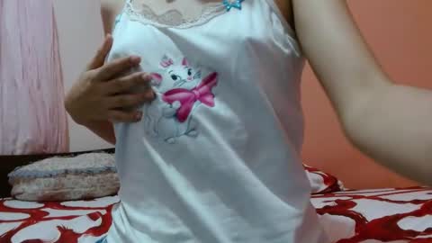 Izzyy online show from November 22, 1:59 am