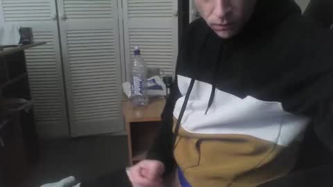 Snapshot of j3rkz chatting on January 20, 3:28 pm J3RKZ online show from January 20, 3:28 pm