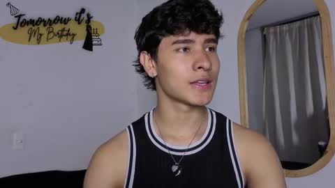 Noah online show from March 25, 11:22 pm