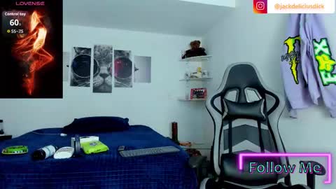 Snapshot of jackdeliciusdick chatting on October 1, 8:24 am jackdeliciusdick online show from October 1, 8:24 am