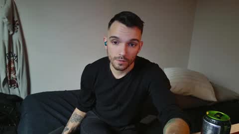 Snapshot of jackdesfeux chatting on February 25, 8:53 pm Jack  online show from February 25, 8:53 pm